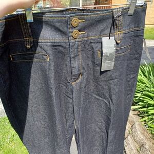 NWT Bisou Bisou Dark Denim Jeans Size 18